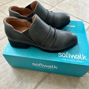 SoftWalk Women's Gray Leather Slip-On Shoes